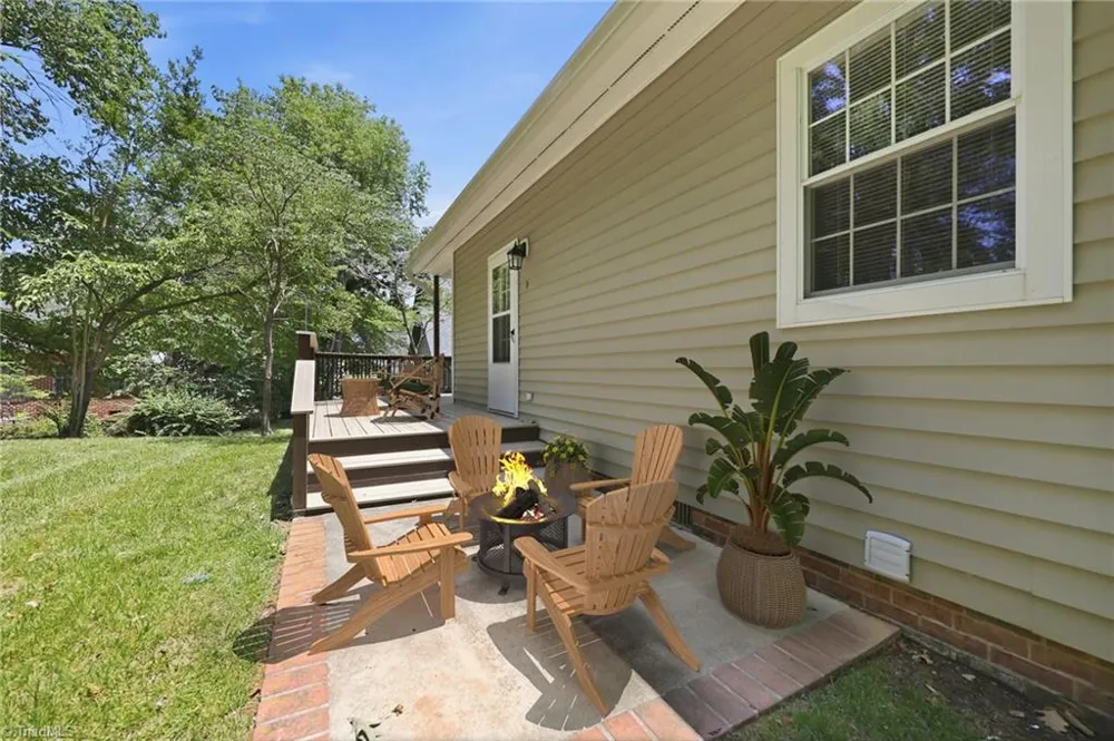 6 Willow Oak Elon, NC 27244