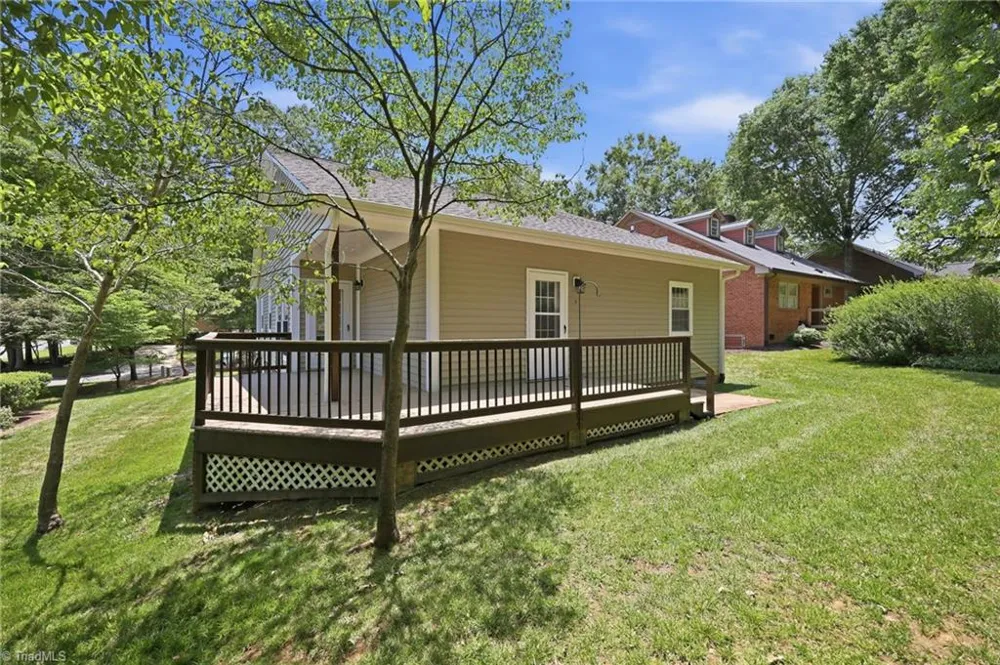 6 Willow Oak Elon, NC 27244