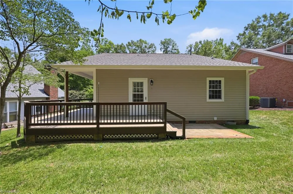 6 Willow Oak Elon, NC 27244