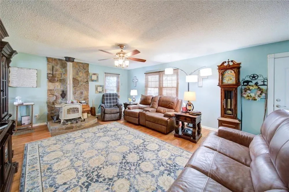 1268 Riverbend Road Demorest, GA 30535