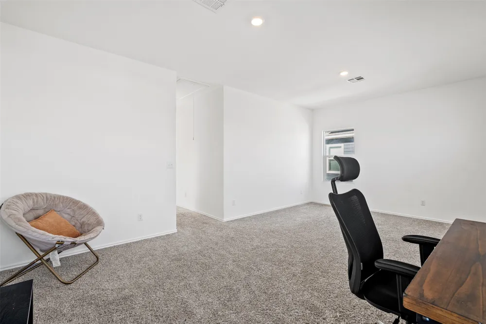 131 Santa Julia Kyle, TX 78640