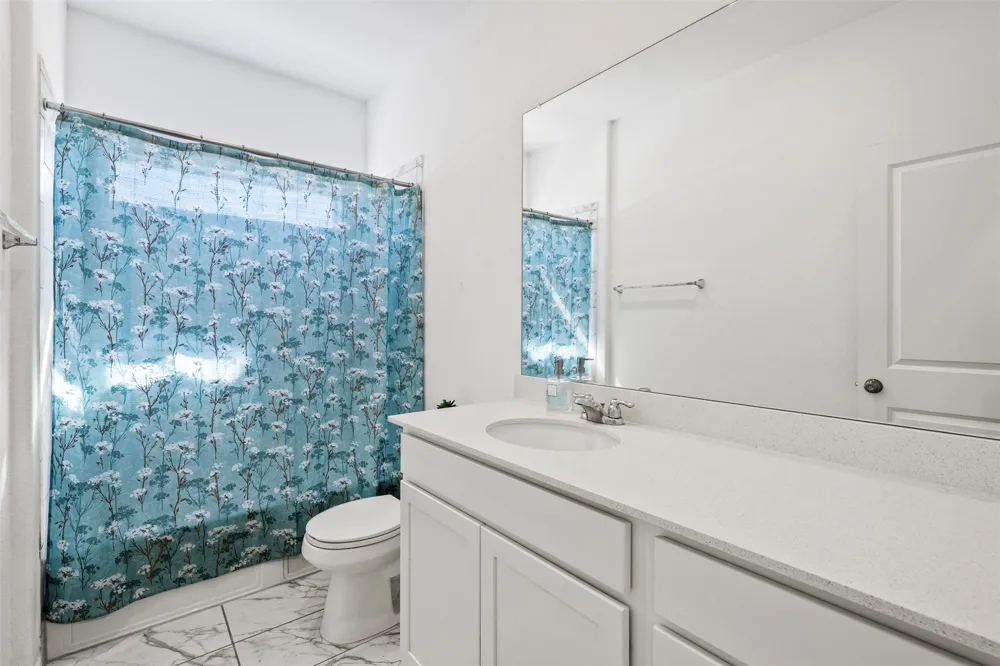 131 Santa Julia Kyle, TX 78640