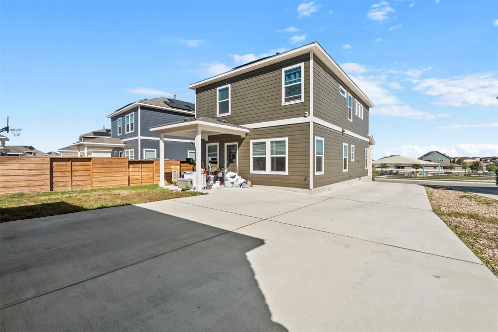 131 Santa Julia Kyle, TX 78640