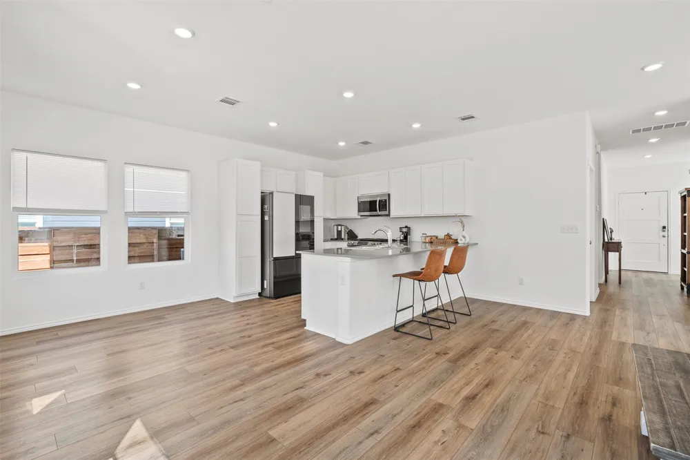 131 Santa Julia Kyle, TX 78640