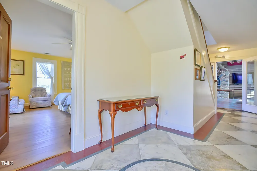 144 Celebrity Dairy Way Siler City, NC 27344