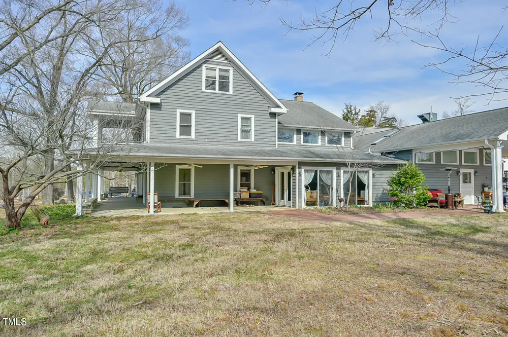 144 Celebrity Dairy Way Siler City, NC 27344