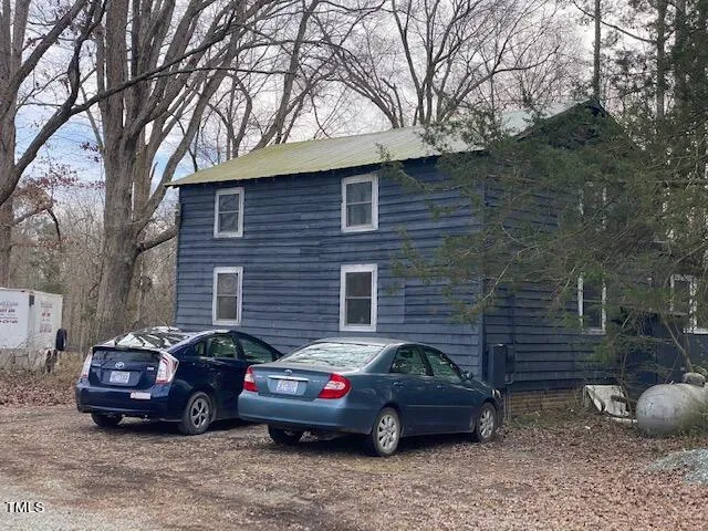 144 Celebrity Dairy Way Siler City, NC 27344