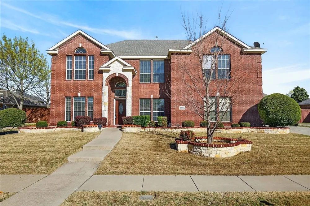7308 Hawk Lane Sachse, TX 75048