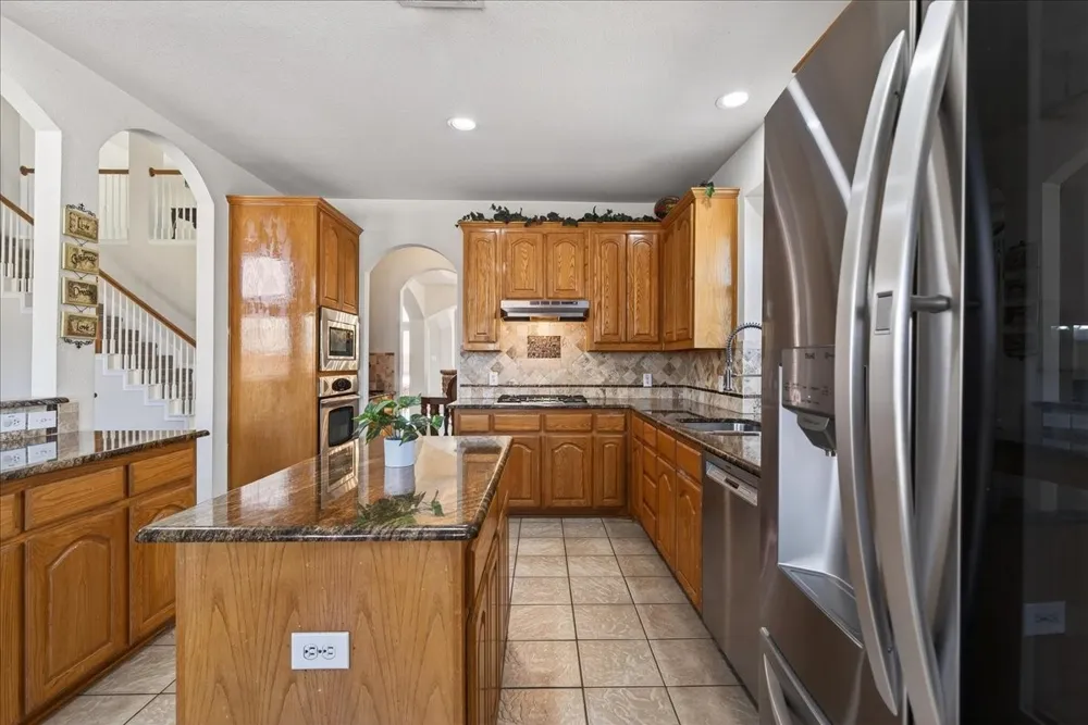 7308 Hawk Lane Sachse, TX 75048