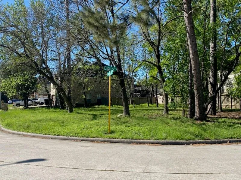 8630 Discus Drive Humble, TX 77346