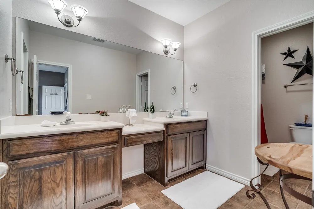 1102 Eagle Point Circle Possum Kingdom Lake, TX 76449