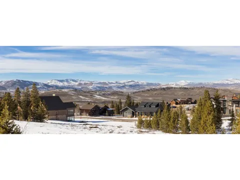 465 Cirrus Way