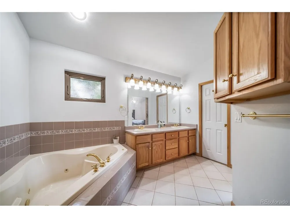 305 Kimble Avenue Swink, CO 81077