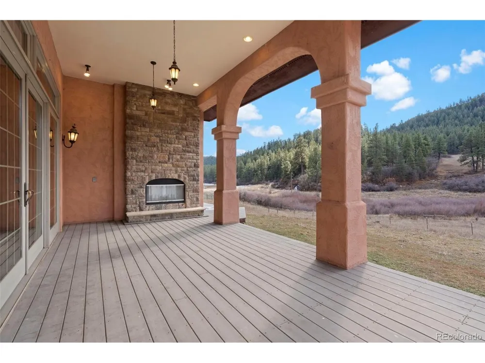 24800 US Highway 160 Bayfield, CO 81122