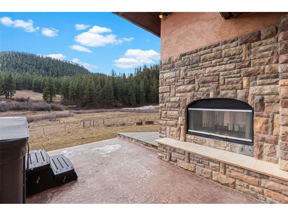 24800 US Highway 160 Bayfield, CO 81122