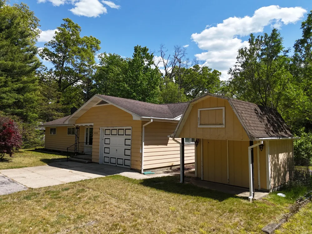 14099 Studebaker Avenue Brethren, MI 49619