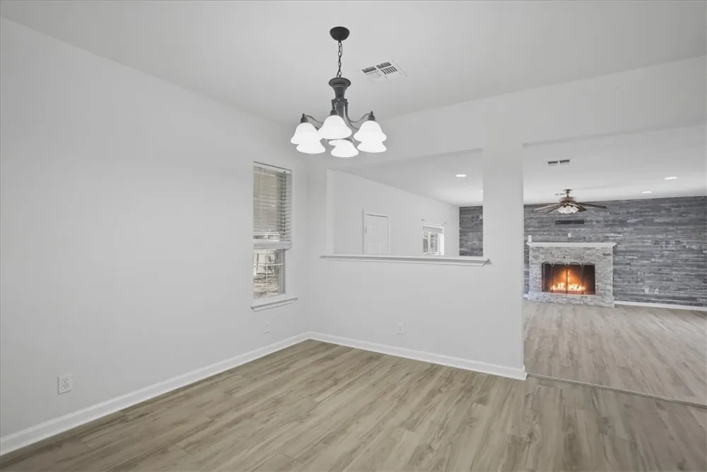 1601 Owens Avenue Three Rivers, TX 78071