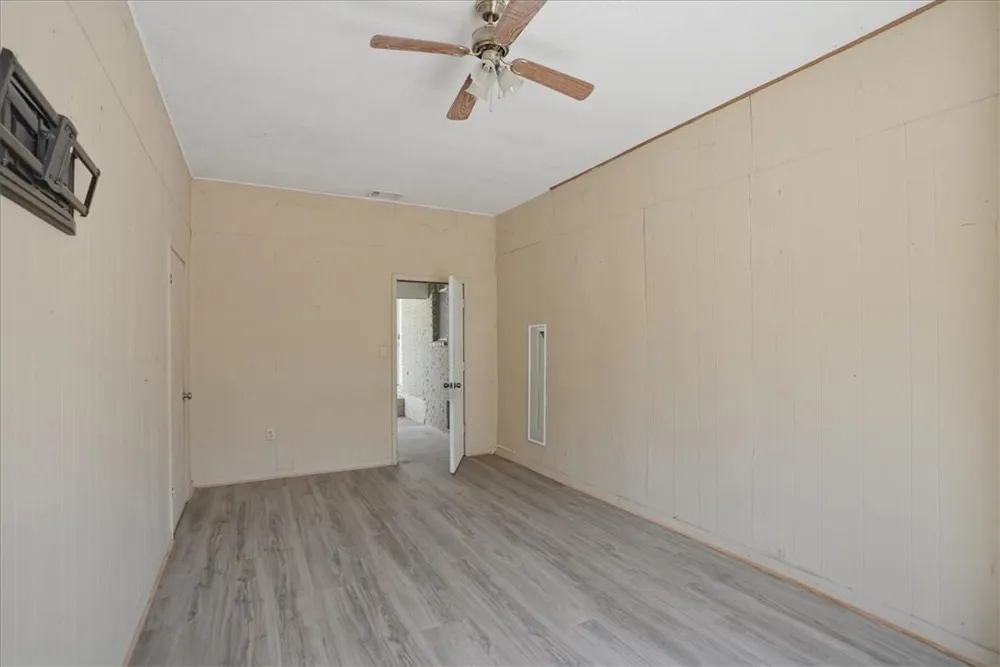 1601 Owens Avenue Three Rivers, TX 78071