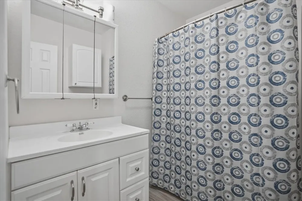 1601 Owens Avenue Three Rivers, TX 78071