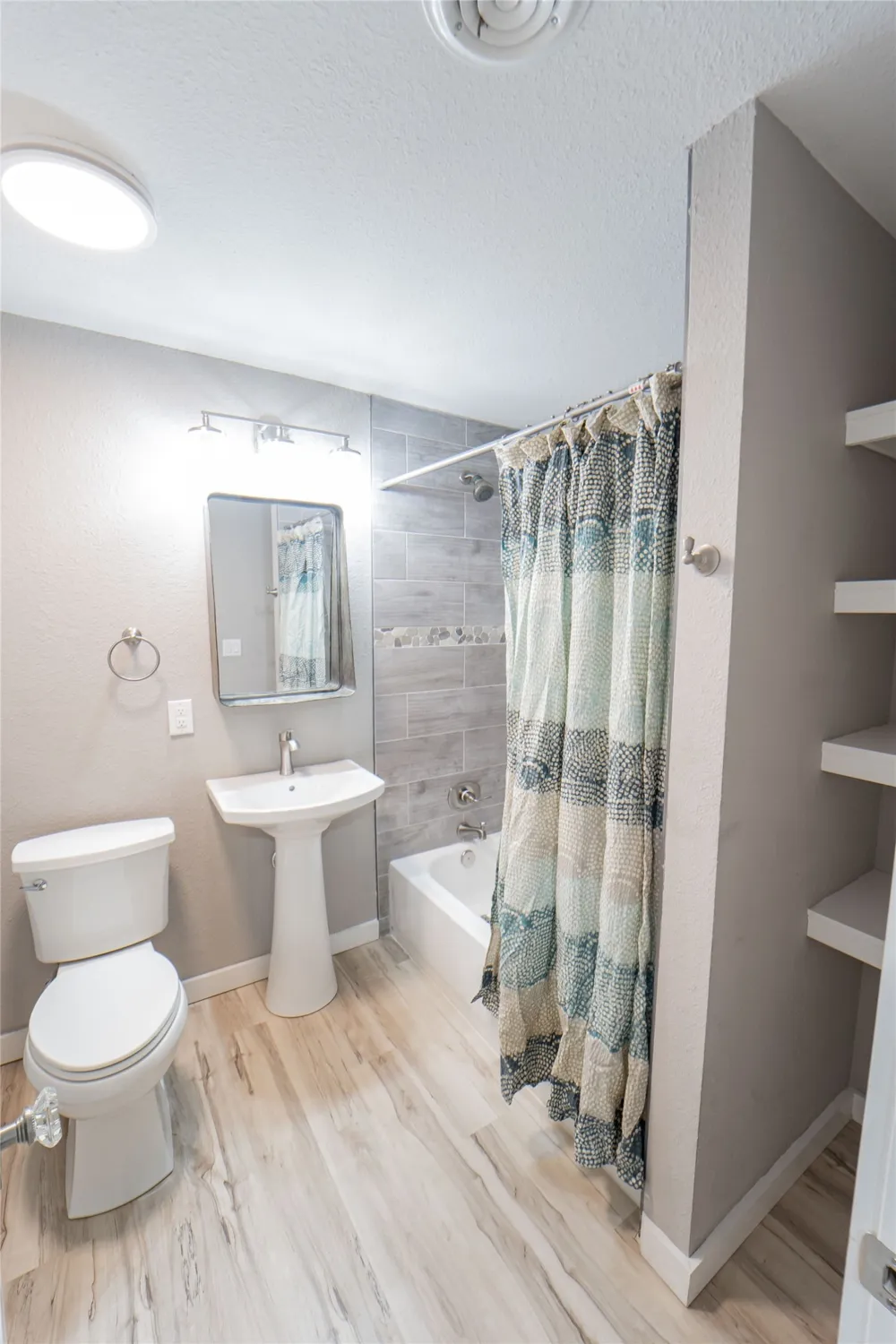 10317 County Road 197 Breckenridge, TX 76424