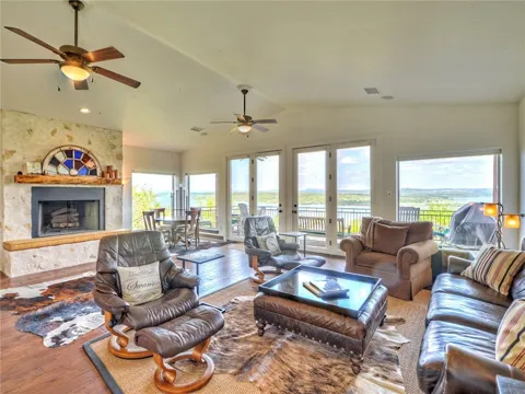 115 Hill Loop