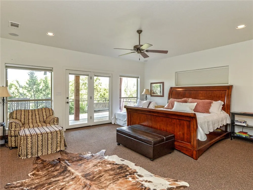 115 Hill Loop Spicewood, TX 78669