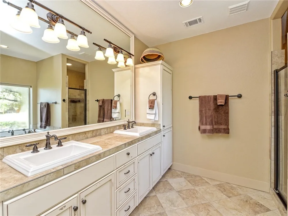115 Hill Loop Spicewood, TX 78669