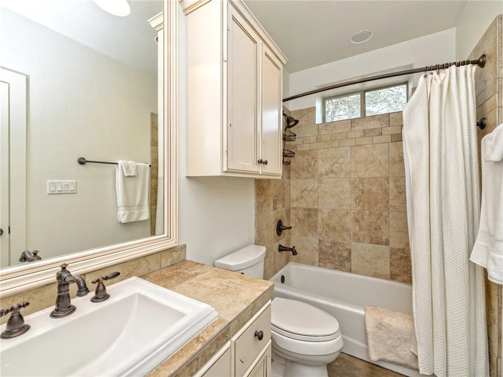 115 Hill Loop Spicewood, TX 78669