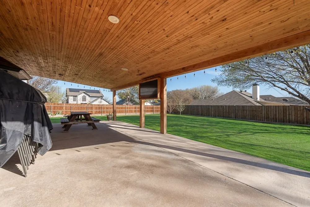 5701 Sea Breeze Lane Fort Worth, TX 76135