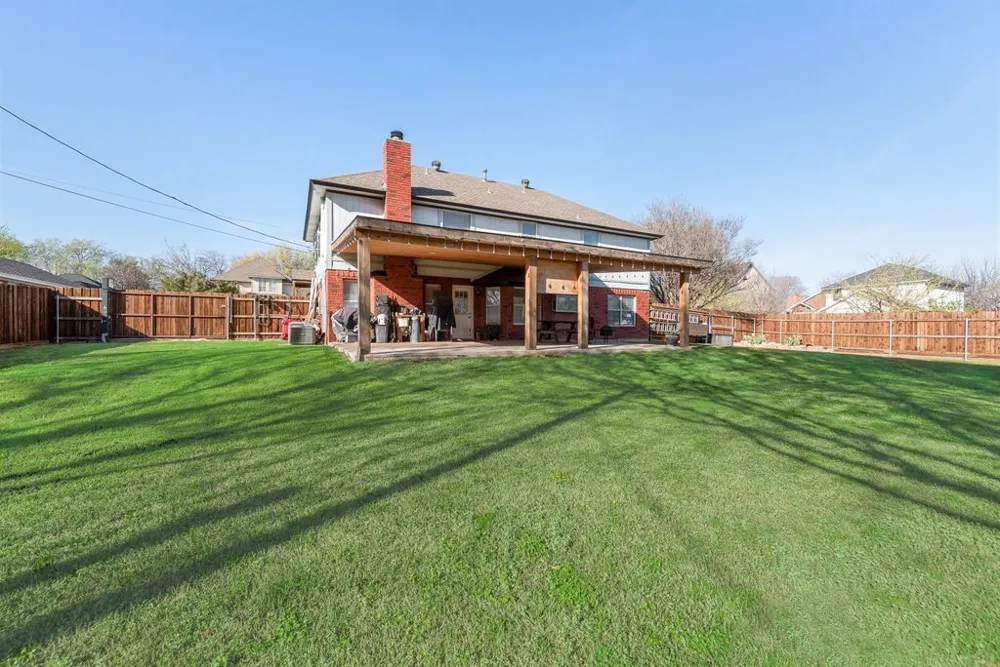 5701 Sea Breeze Lane Fort Worth, TX 76135