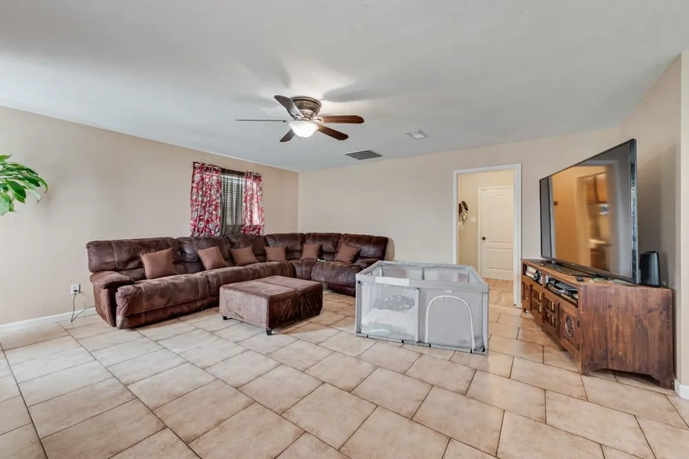 5701 Sea Breeze Lane Fort Worth, TX 76135