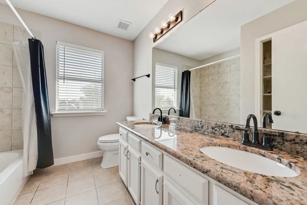 5701 Sea Breeze Lane Fort Worth, TX 76135