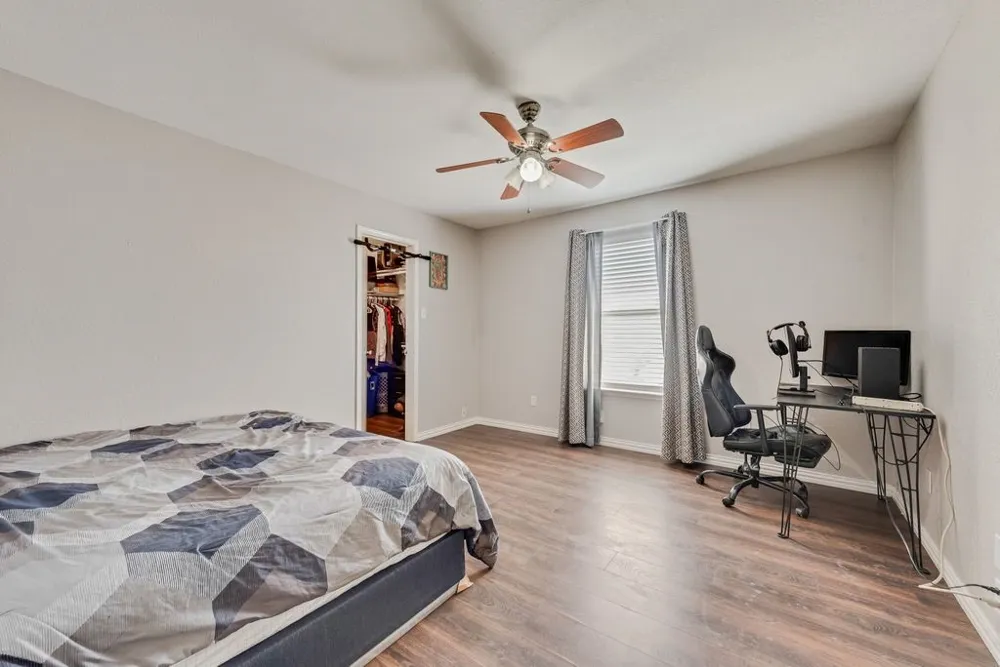 5701 Sea Breeze Lane Fort Worth, TX 76135