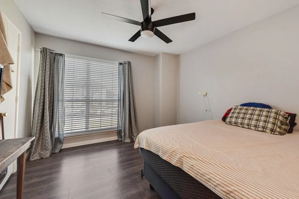 5701 Sea Breeze Lane Fort Worth, TX 76135