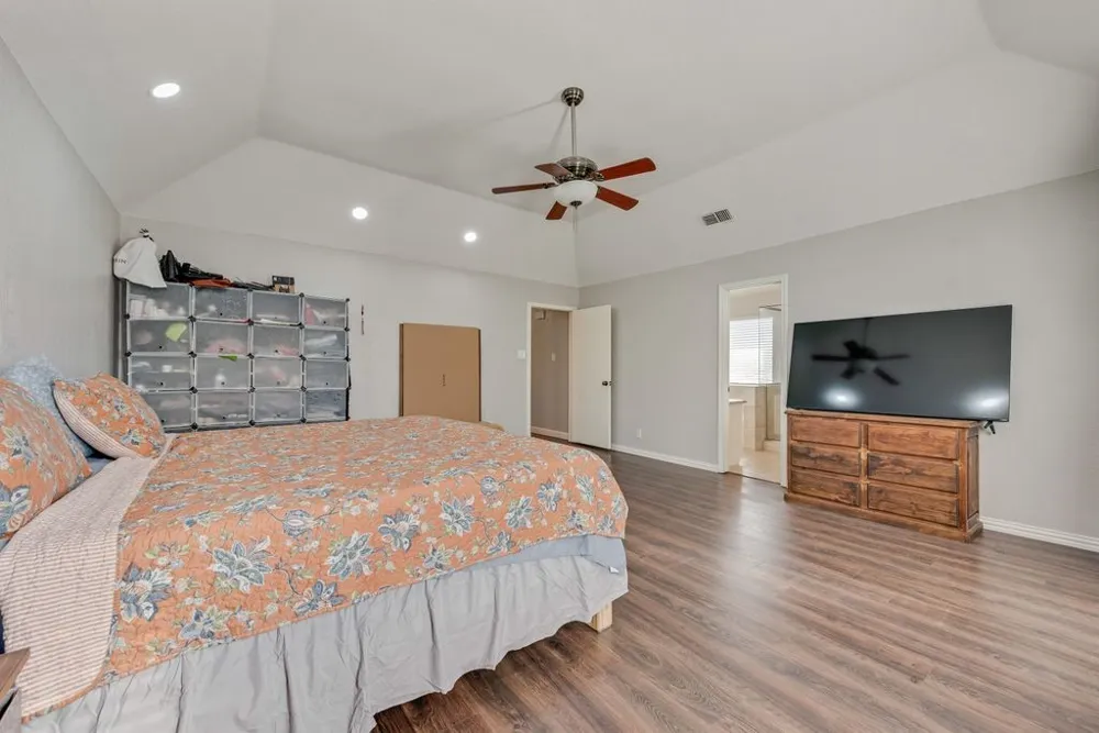 5701 Sea Breeze Lane Fort Worth, TX 76135