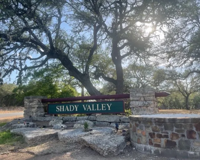 934 Beauchamp Road Dripping Springs, TX 78620