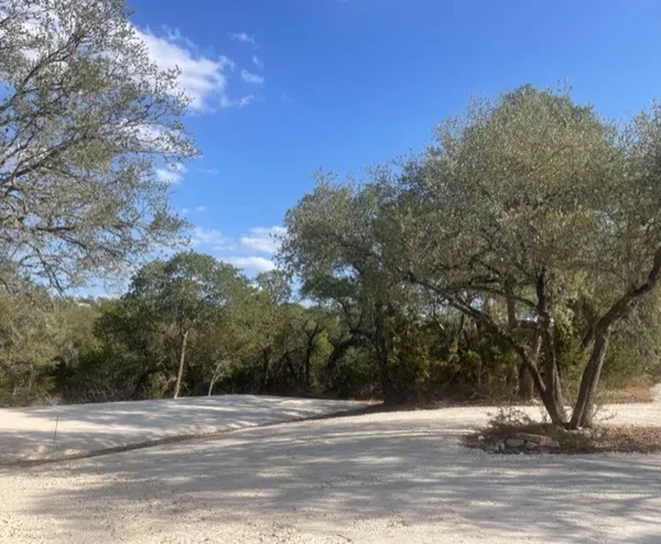 934 Beauchamp Road Dripping Springs, TX 78620