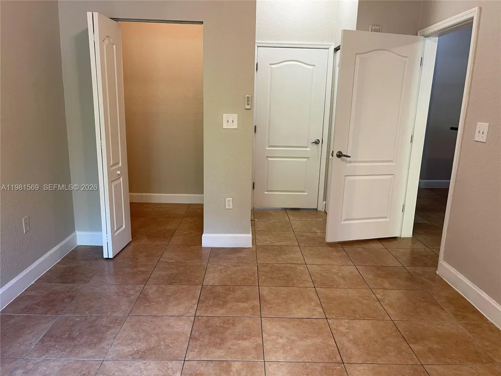 6001 SW 70th St #130 South Miami, FL 33143