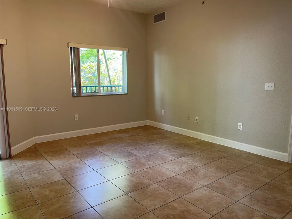 6001 SW 70th St #130 South Miami, FL 33143