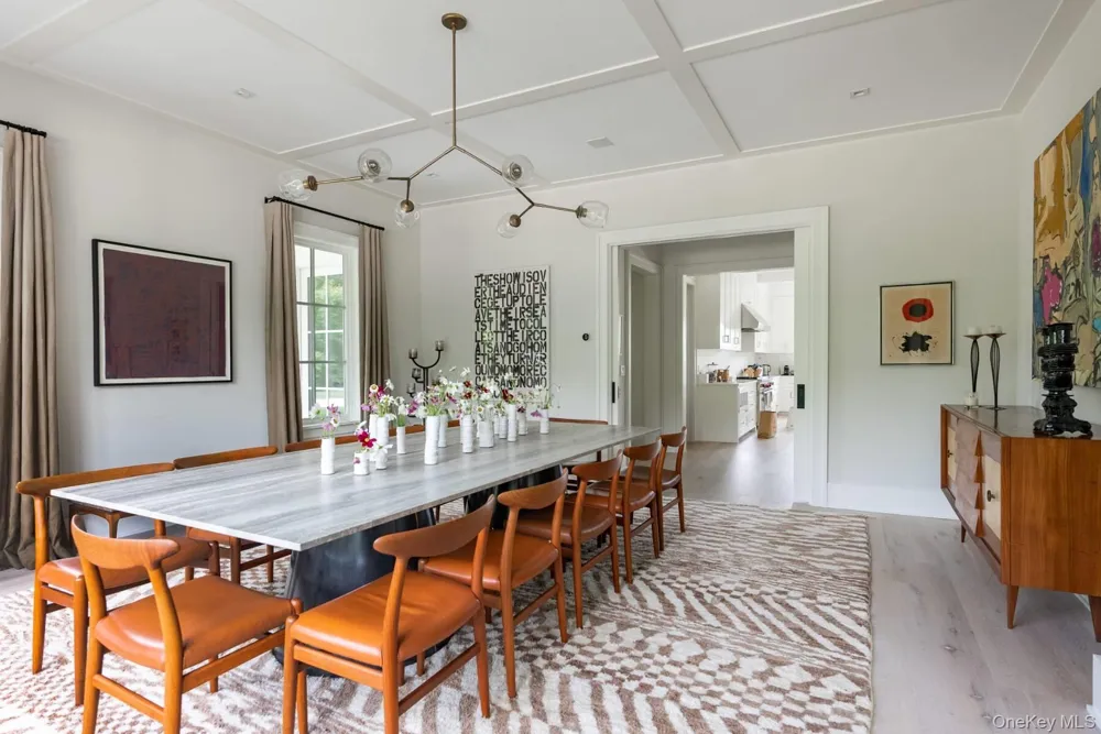 571 Pauls Lane Bridgehampton, NY 11932