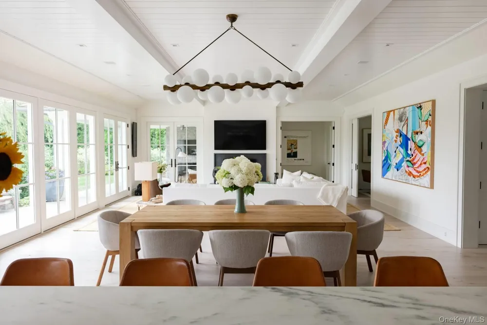 571 Pauls Lane Bridgehampton, NY 11932