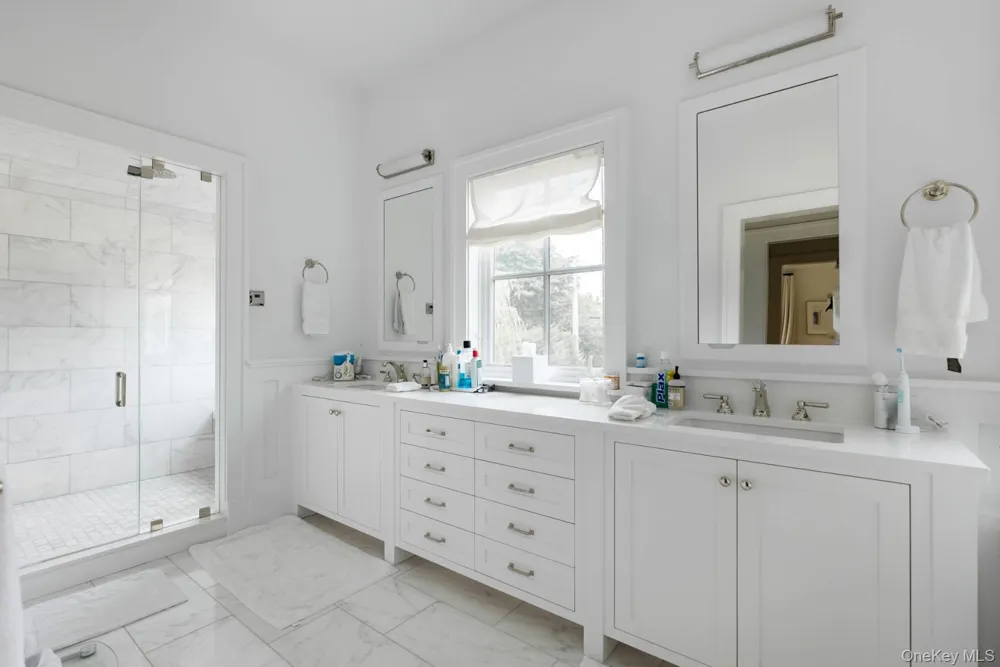 571 Pauls Lane Bridgehampton, NY 11932