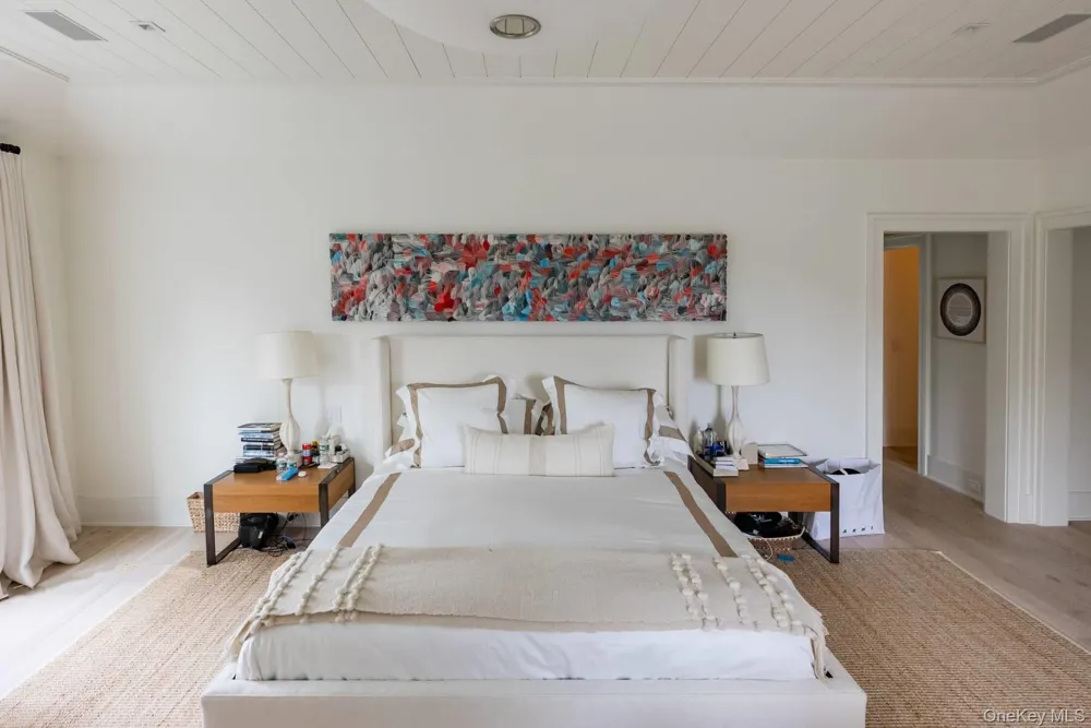 571 Pauls Lane Bridgehampton, NY 11932
