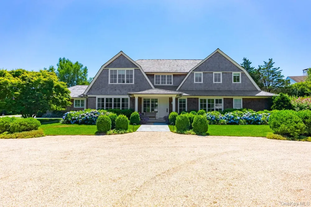 571 Pauls Lane Bridgehampton, NY 11932