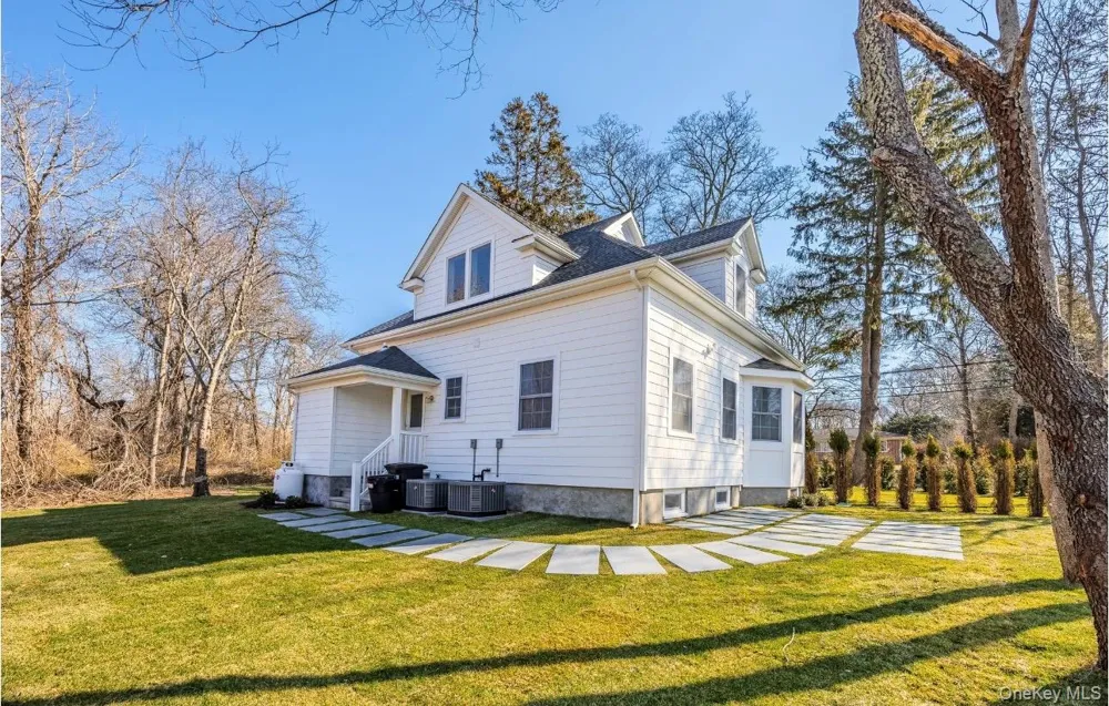 54 Hayground Road Water Mill, NY 11976
