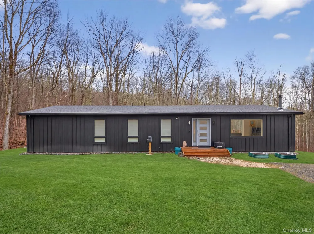 119 Lenni Lenape Road Narrowsburg, NY 12764