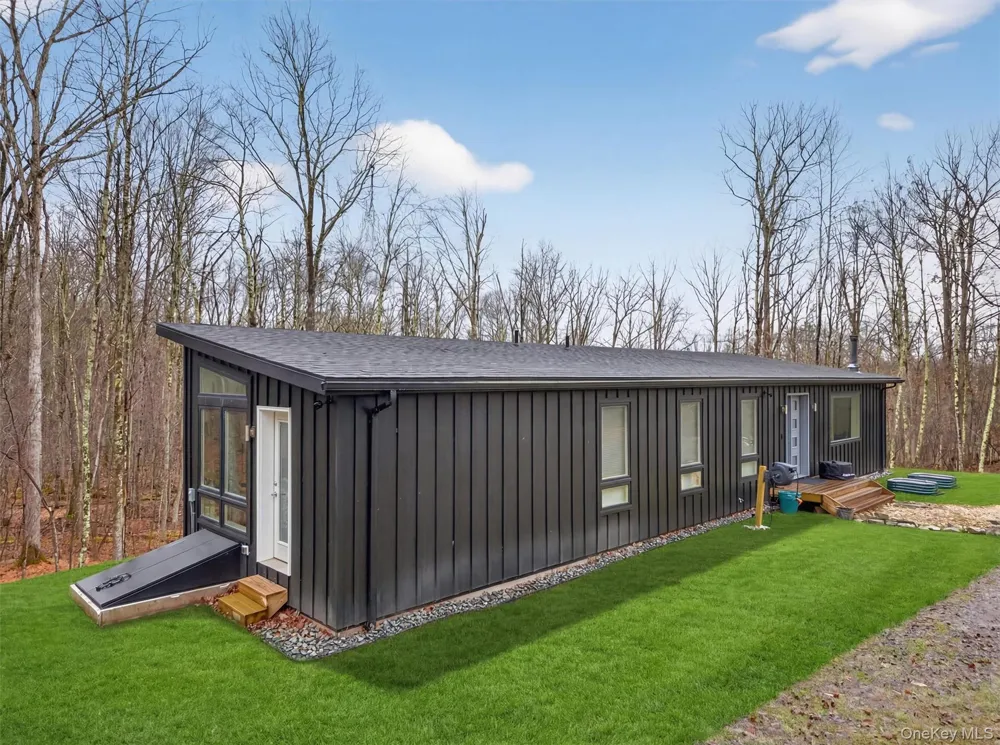 119 Lenni Lenape Road Narrowsburg, NY 12764