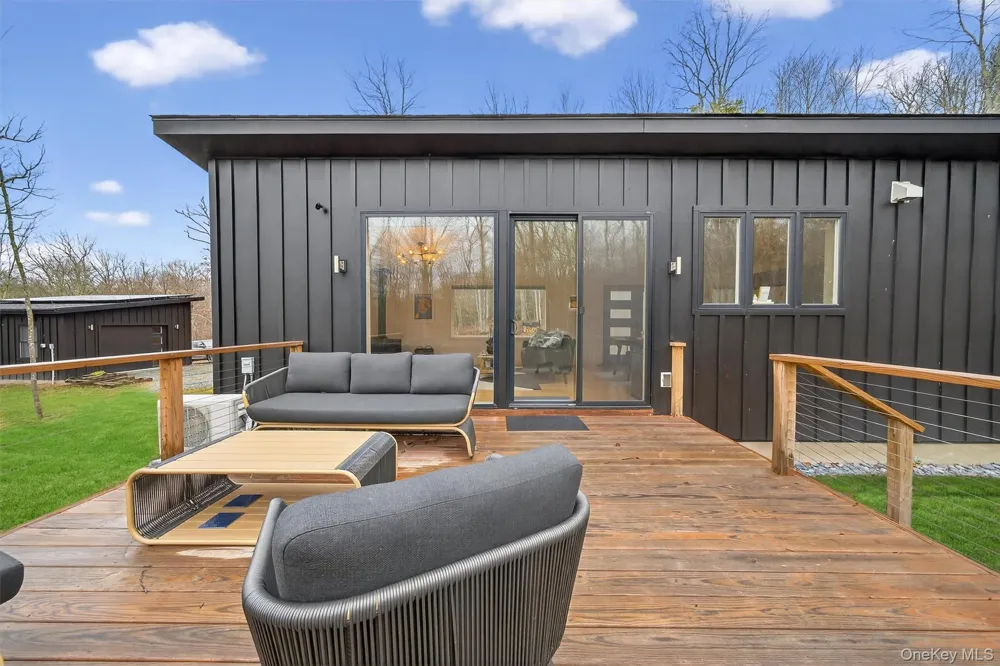 119 Lenni Lenape Road Narrowsburg, NY 12764