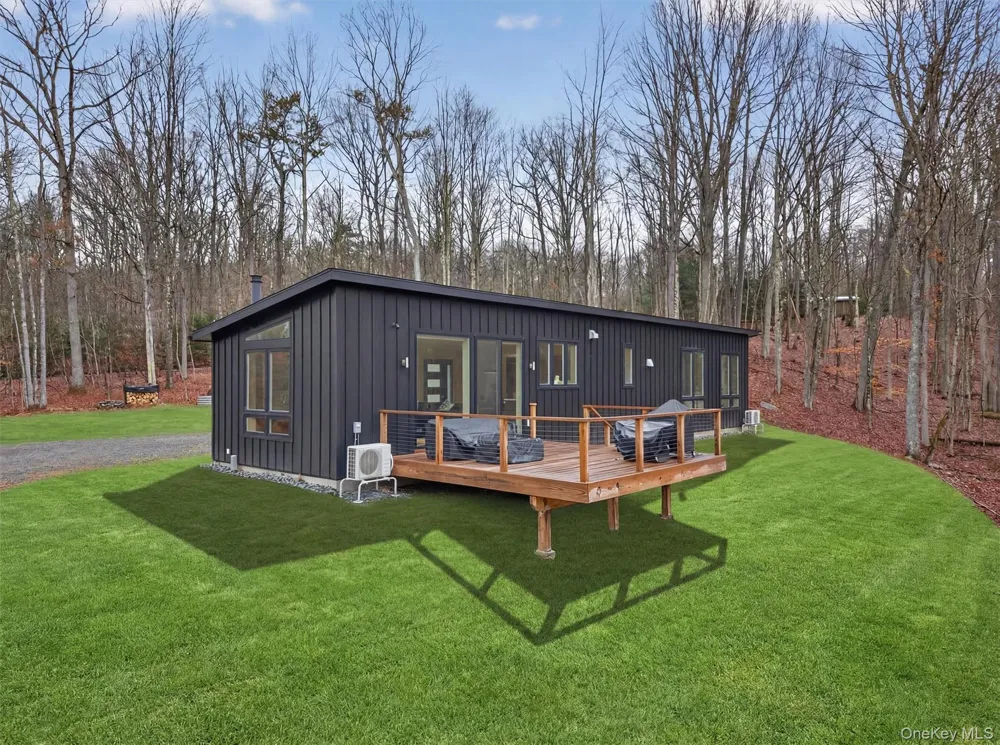 119 Lenni Lenape Road Narrowsburg, NY 12764