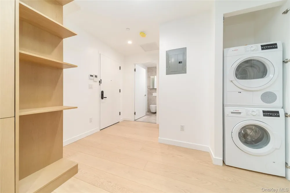 3005 Vernon Boulevard #6I Astoria, NY 11102